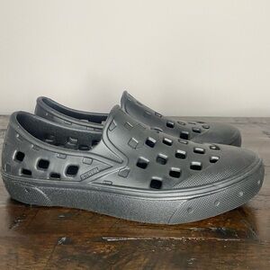 Vans Kids Black Slip-On TRK Sandals Unisex Size 3 NEW